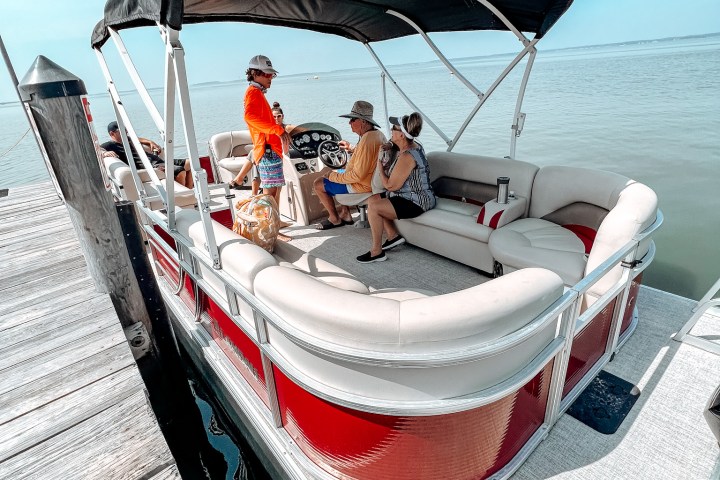 Pontoon Boat Rental at Dewey Beach Watersports